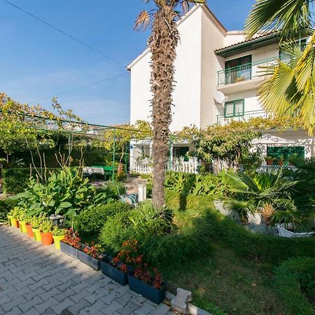 Apartments Branko Vodice Esterno foto