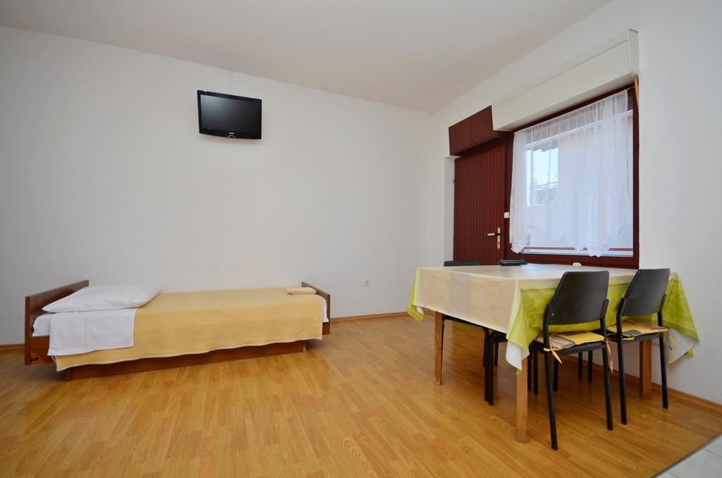 Apartments Branko Vodice Esterno foto