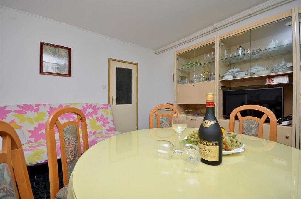 Apartments Branko Vodice Esterno foto