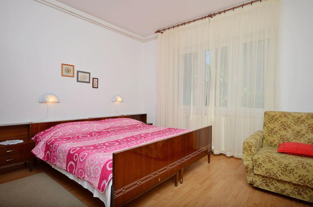 Apartments Branko Vodice Esterno foto