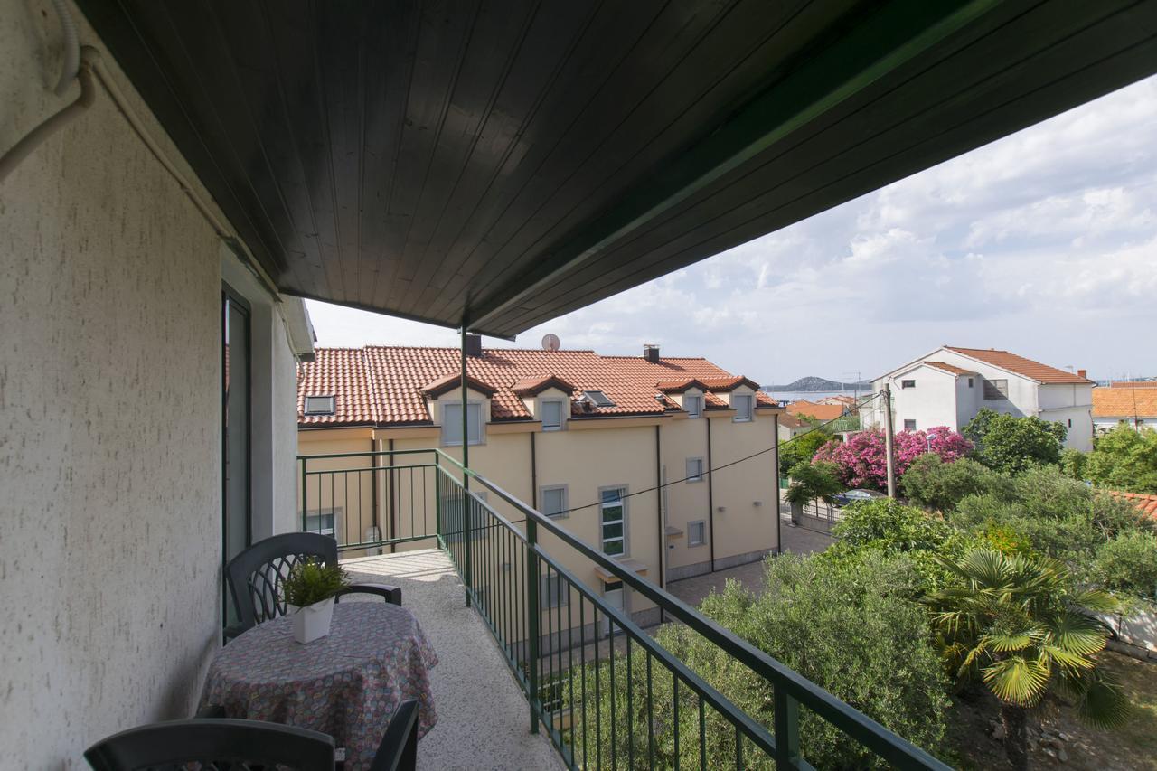 Apartments Branko Vodice Esterno foto