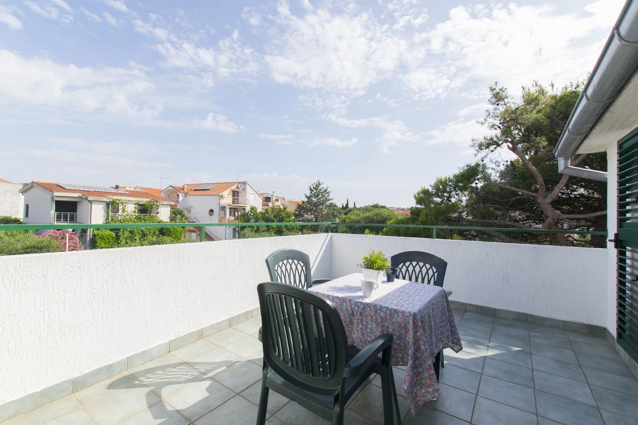 Apartments Branko Vodice Esterno foto
