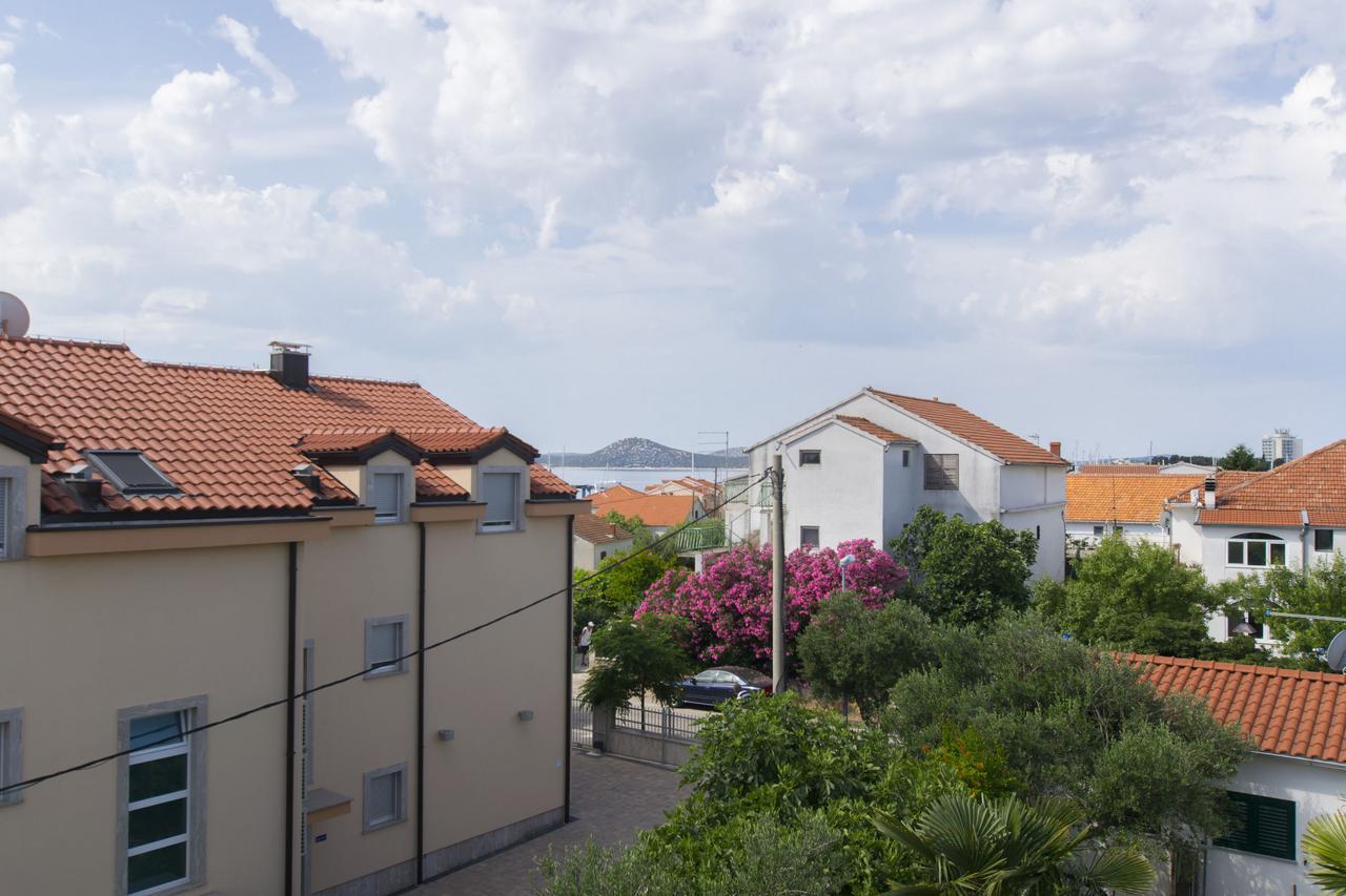 Apartments Branko Vodice Esterno foto