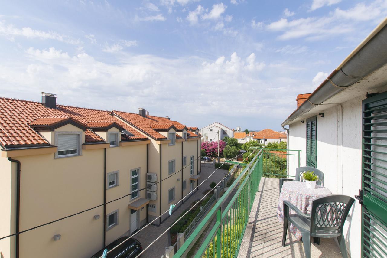 Apartments Branko Vodice Esterno foto