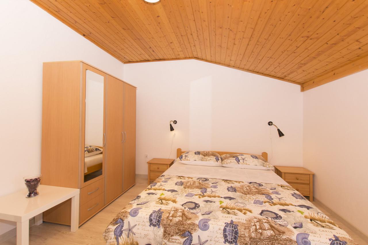 Apartments Branko Vodice Esterno foto