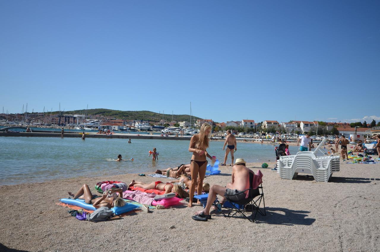 Apartments Branko Vodice Esterno foto