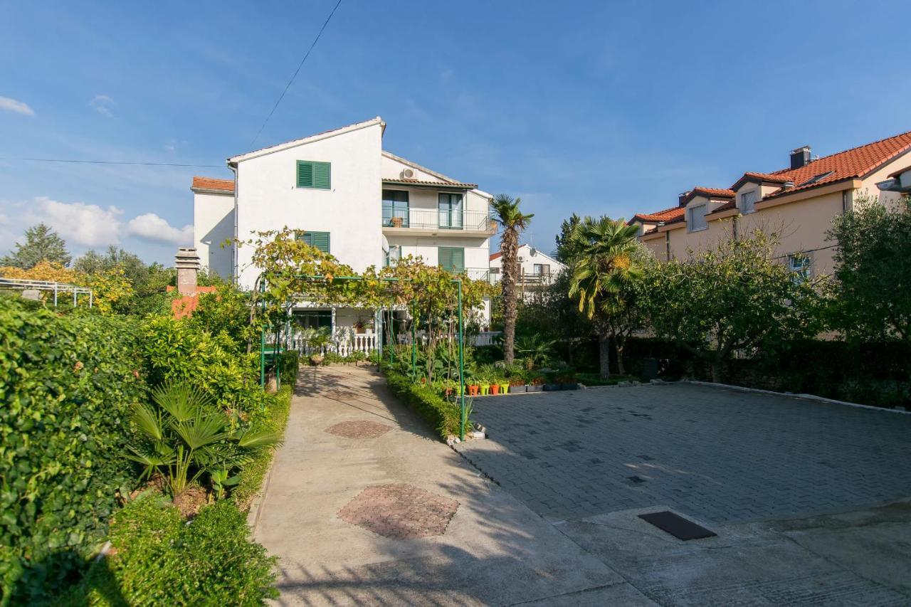 Apartments Branko Vodice Esterno foto